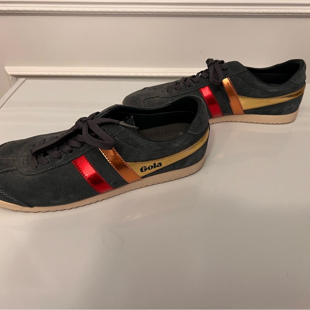 Gola Women’s Navy Sneakers with Gold, Copper and Red Metallic Stripes - Picture 6 of 9